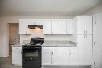Building Photo - 5040 Mallow St