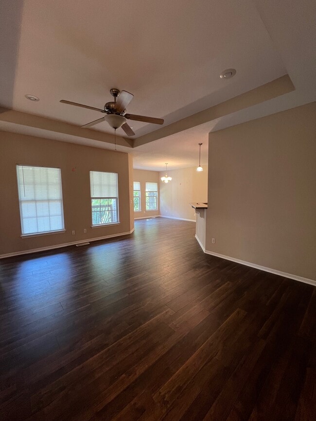 Building Photo - 1814 Villa Dr