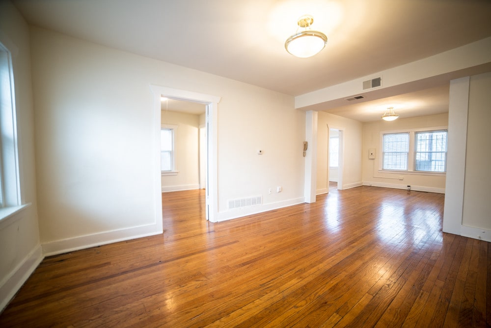 Foto principal - 414 E 41st St