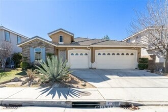 Building Photo - 4108 Club Vista Dr