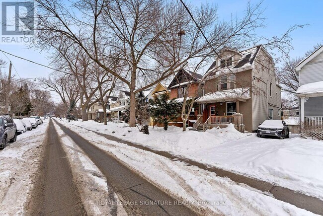 Photo du bâtiment - 41 Hastings Ave