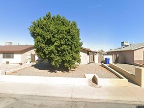 Building Photo - 5248 W Mauna Loa Ln