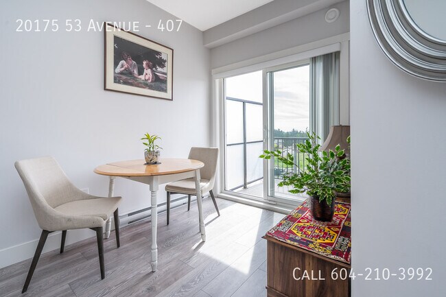 Photo du bâtiment - Stylish Condo