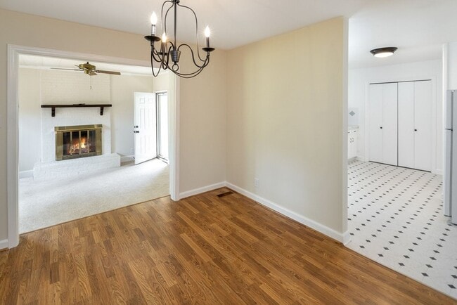 Building Photo - Single Family in Durham- Available Now