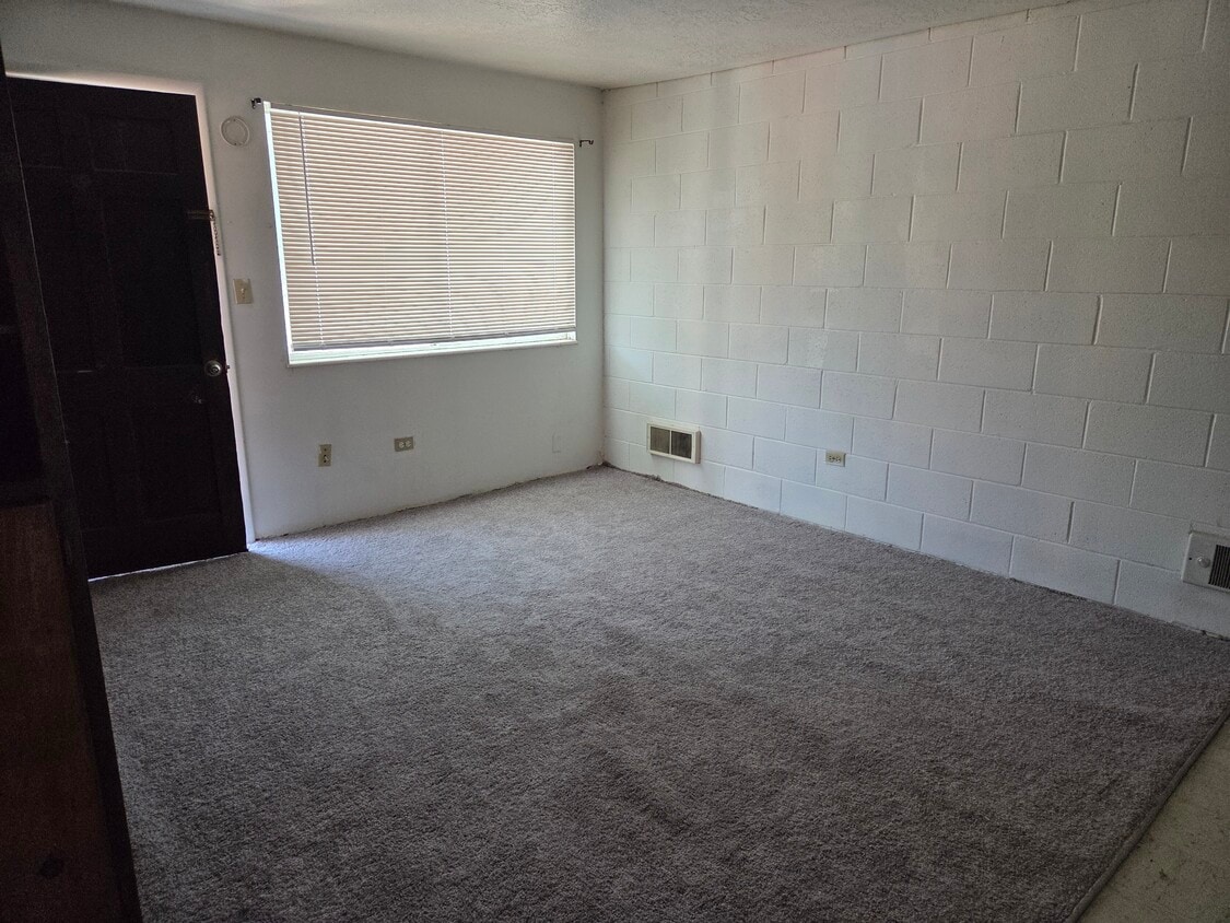 1051 S 4th Ave, Pocatello, ID 83201 - House Rental in Pocatello