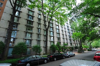 Building Photo - 950 25th St NW