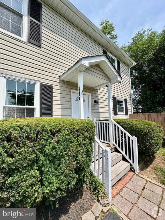 Building Photo - 183 Bend Farm Rd