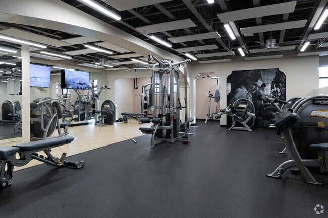 Gimnasio - The Benedictine