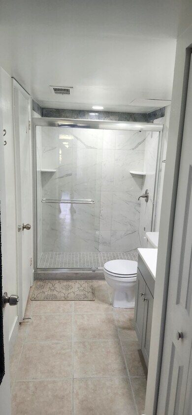 Foto del edificio - 490 NW 20th St