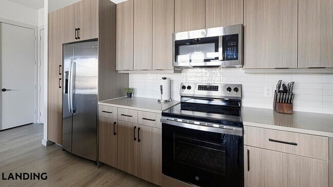 Foto del edificio - 1345 E 15th St