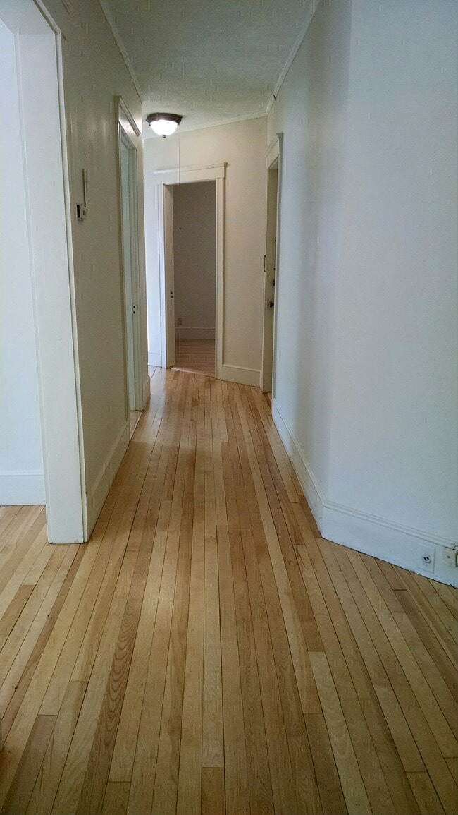 Building Photo - 364 Deering Ave