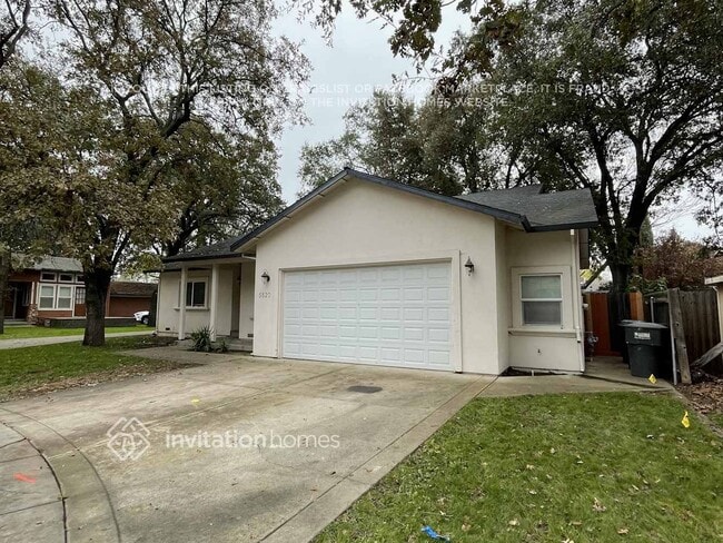 Foto del edificio - 5520 Hope Ranch Ct