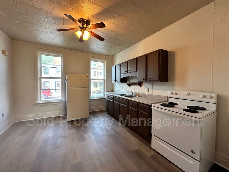 Foto principal - 1020 Mifflin St