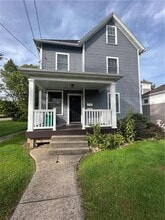 Building Photo - 1105 Riverside Dr