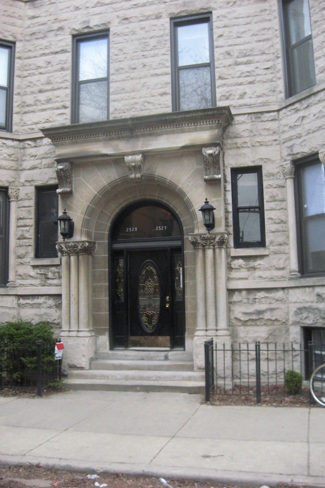 Building Photo - 2529 N Orchard St