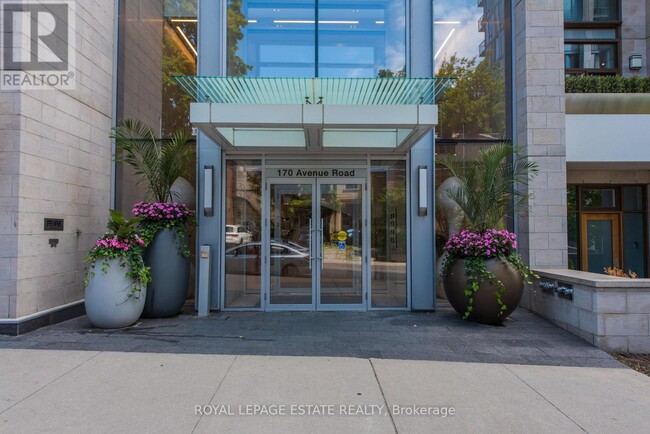 Photo du bâtiment - 170-170 Avenue Rd