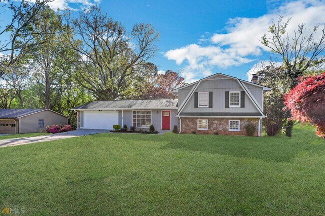 Building Photo - 447 Rock Meadow Dr