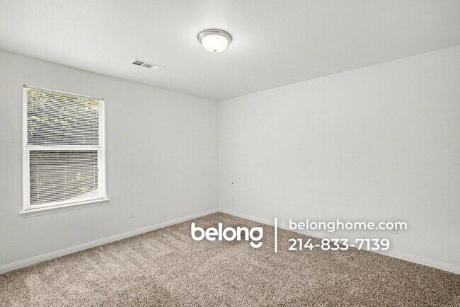 Building Photo - 1004 Junegrass Ln