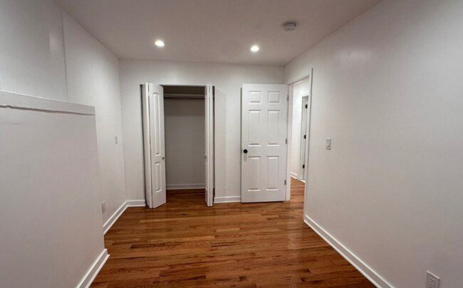 Building Photo - 1274 Bergen St