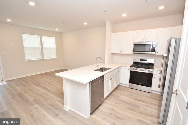 Building Photo - 78 Nelsons Way