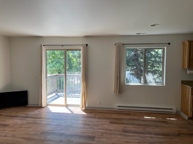 Family room extends to balcony - 67 Virginian Ln