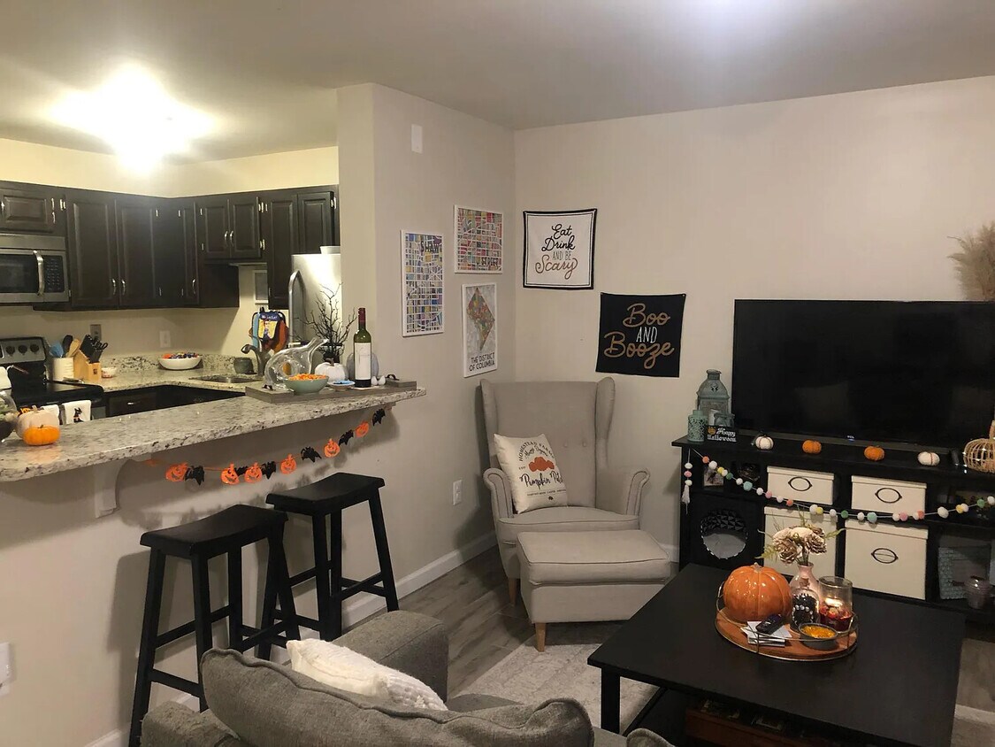 Foto principal - 923 T St NW
