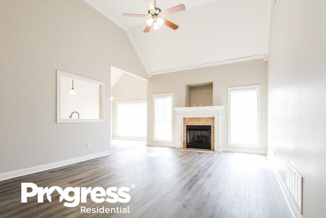 Building Photo - 4388 Bloombury St