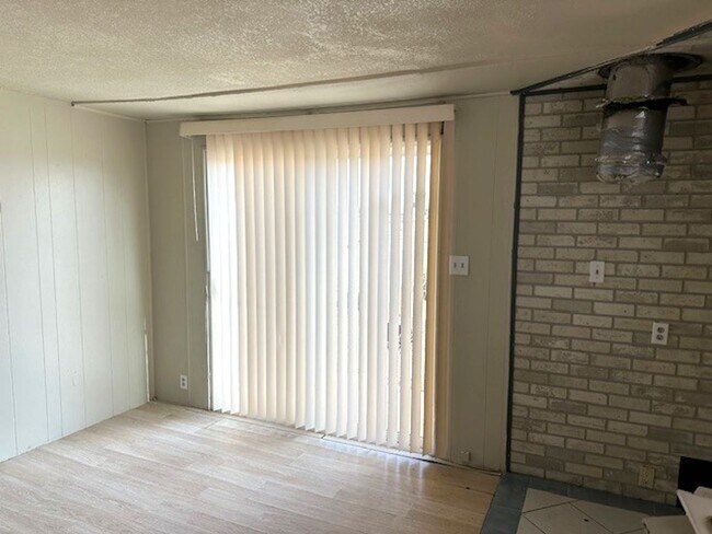 Foto del edificio - 3 bedroom double wide in Spring Creek