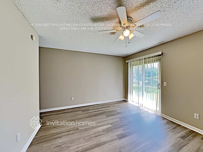 Foto del edificio - 2171 Aztec Dr W