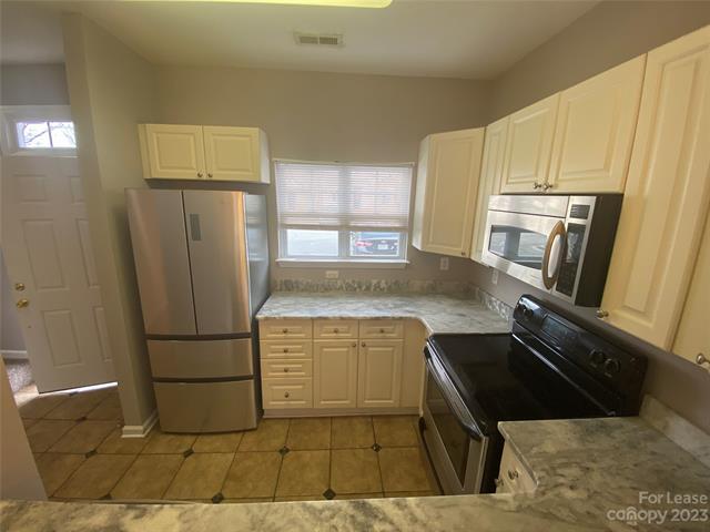 Building Photo - 11439 Savannah Creek Dr