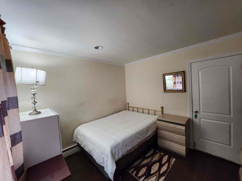 Primary Photo - 62 Ridge Ave