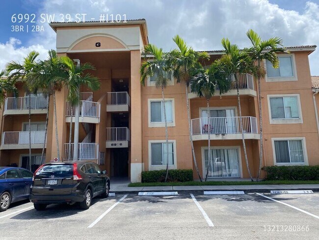 Foto del edificio - 6992 SW 39th St