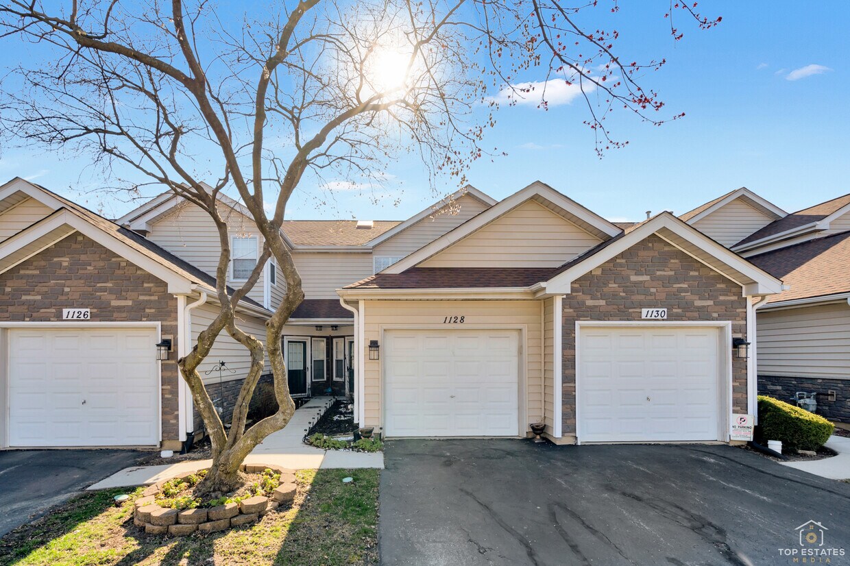 Primary Photo - 1128 Regency Ct