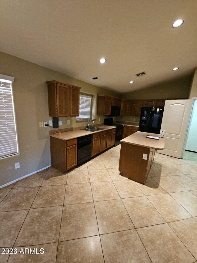 Foto del edificio - 5378 N Ormondo Way