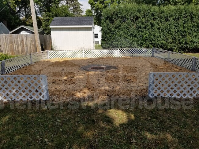 Foto del edificio - 616 2nd St NE