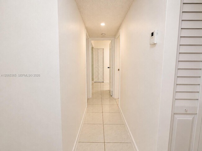 Foto del edificio - 4384 NW 9th Ave