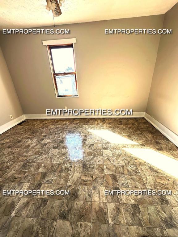 Building Photo - 2037 Lexington Ave