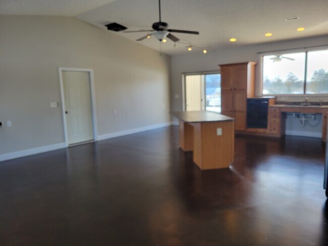 Building Photo - 29567 Peppertown Rd