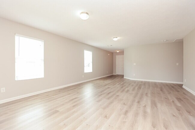 Building Photo - 3618 Blaze Dr