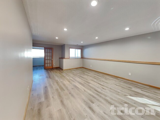 Foto del edificio - 1909 135th Ave NW