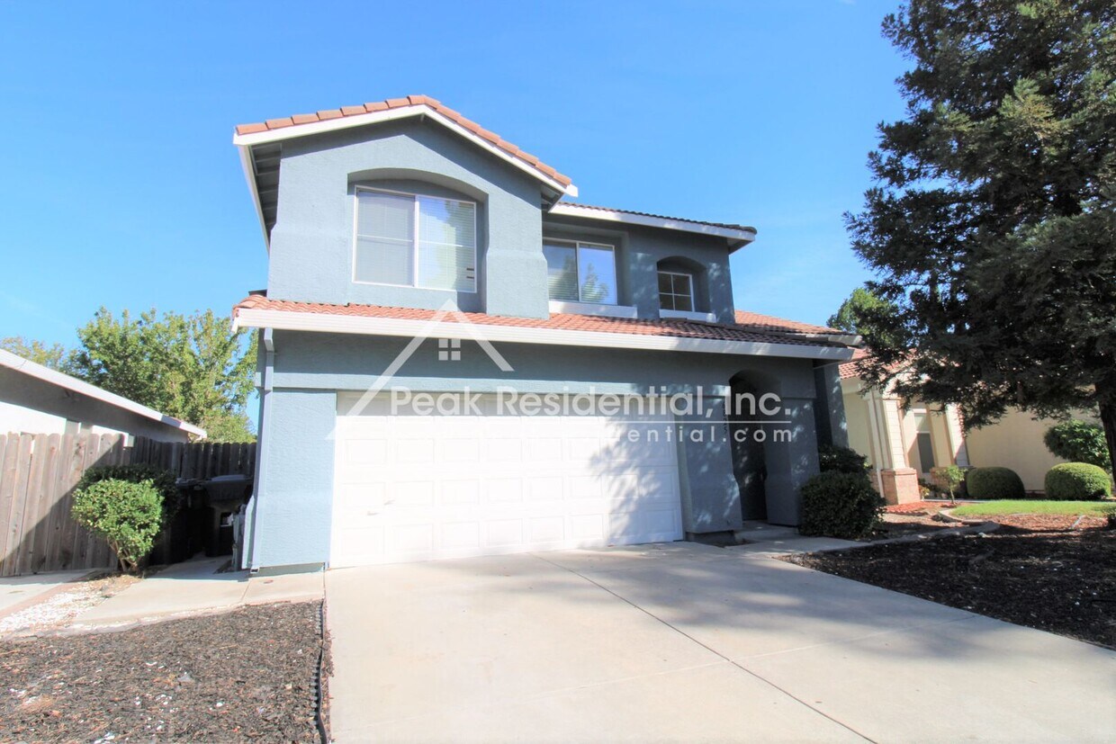 Primary Photo - Wonderful Elk Grove 4bd/2.5ba Home with 2 ...