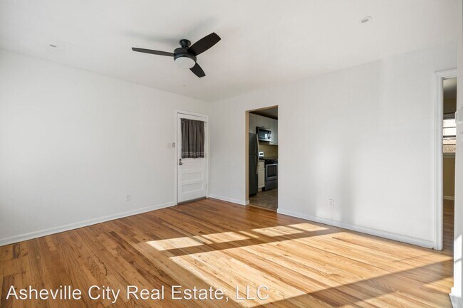 Foto del edificio - 2 br, 1 bath House - 20 Rosemary Road