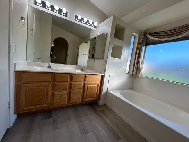 Building Photo - 4773 W Dublin Ct