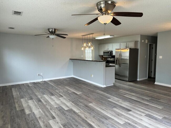 Foto del edificio - 156 Wyatt Cove