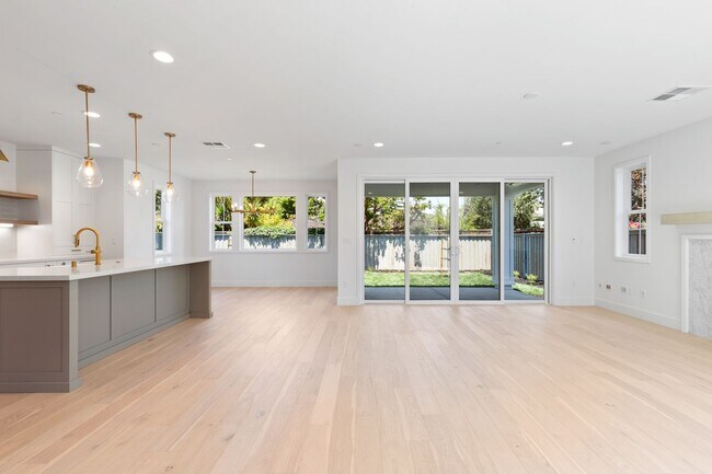 Foto del edificio - Amazing San Carlos Homes