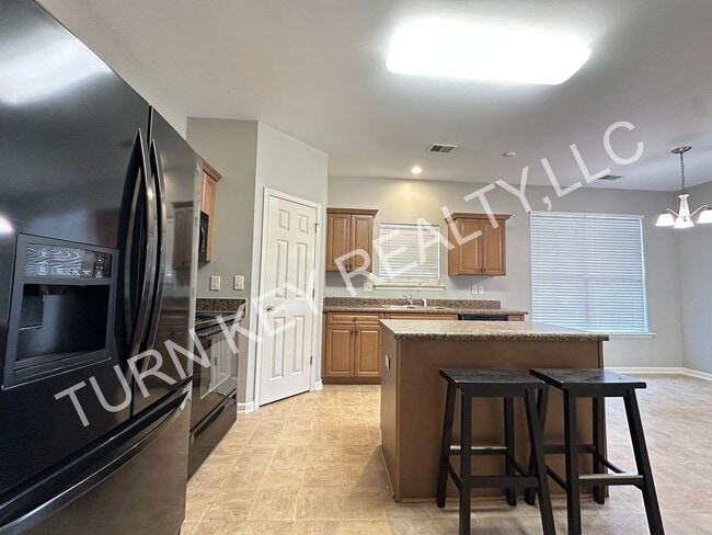 Foto del edificio - Home for Rent in Fultondale **PRICE DROP**