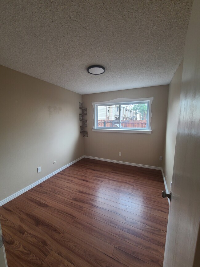 1st floor bedroom - 14423 E Arizona Ave