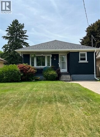 Building Photo - 31 Dieppe Ave