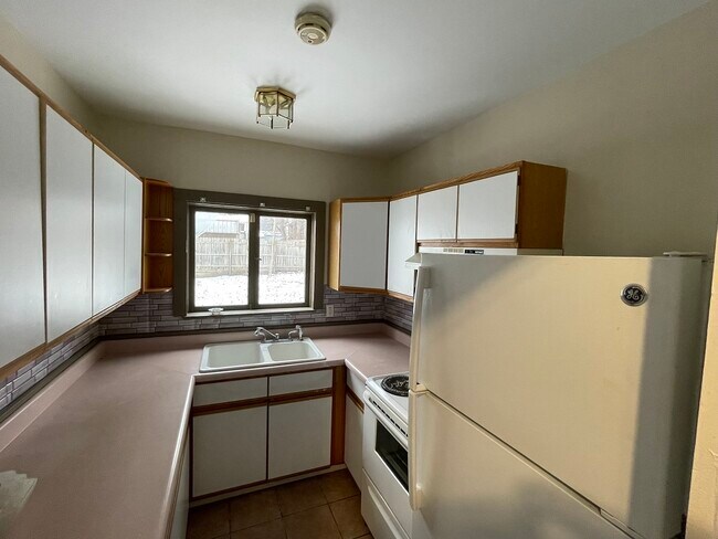 Building Photo - 193 Wabash Ave N