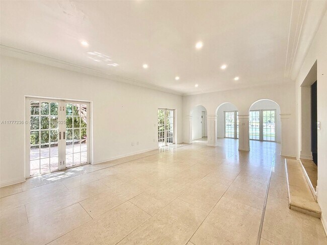 Foto del edificio - 4464 Prairie Ave